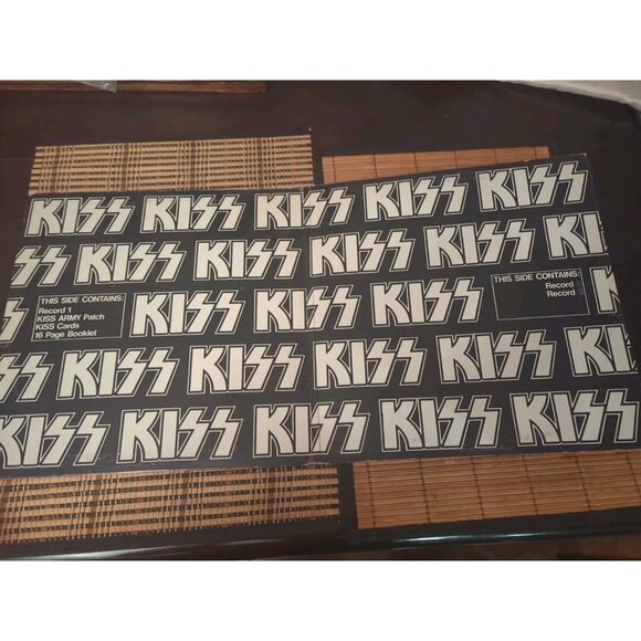 Kiss 3 -LP "The Originals" Casablanca NDLP 7032 - Vinyl - No booklet - VG+ - Picture 3 of 4